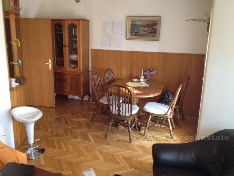 miasto Split, wygodne trzypokojowe mieszkanie