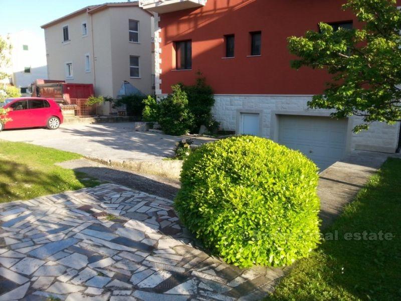 Kastela, family house