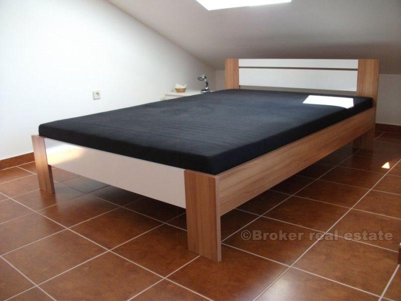 ön Brac, 2 våningar lägenhet