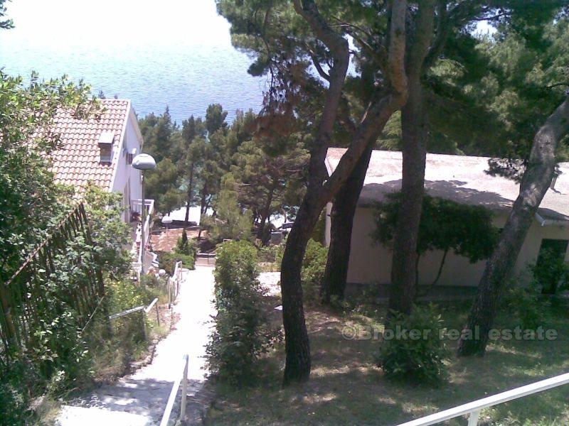 nær Makarska. Leilighet + studioleilighet