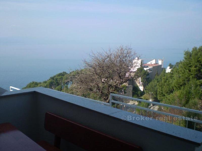 nær Makarska. Leilighet + studioleilighet