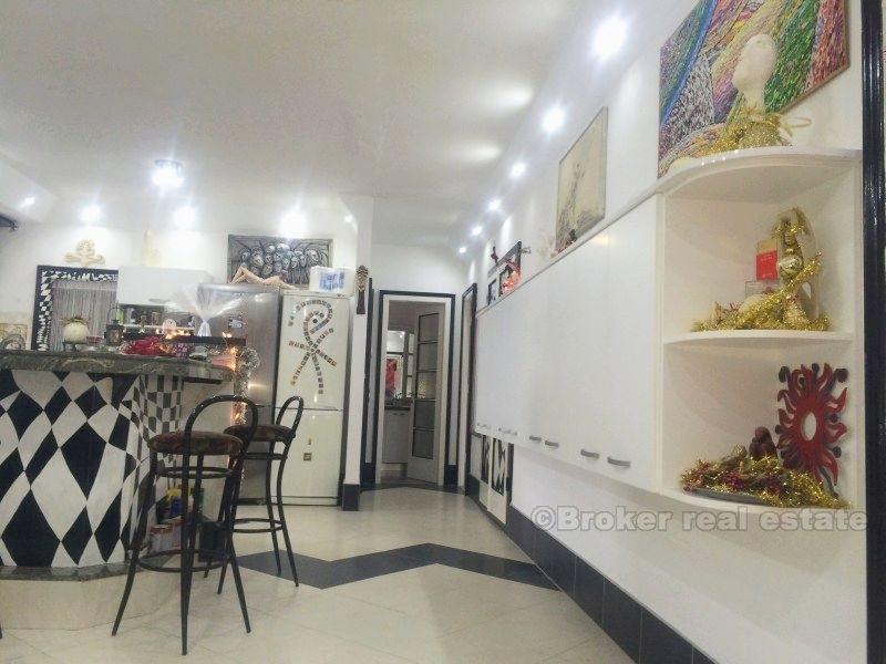 miasto Split, Apartament z czterema sypialniami