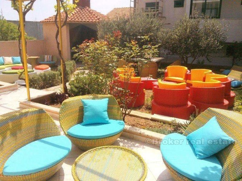 otok Brac, apartmanska vila