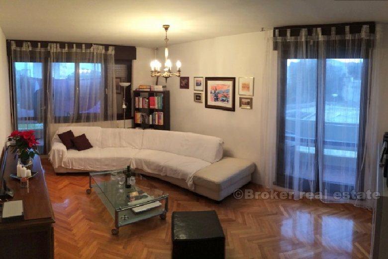 città di Spalato, confortevole appartamento di due camere da letto