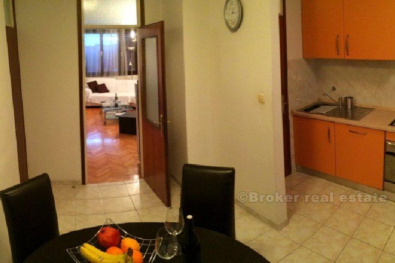 città di Spalato, confortevole appartamento di due camere da letto