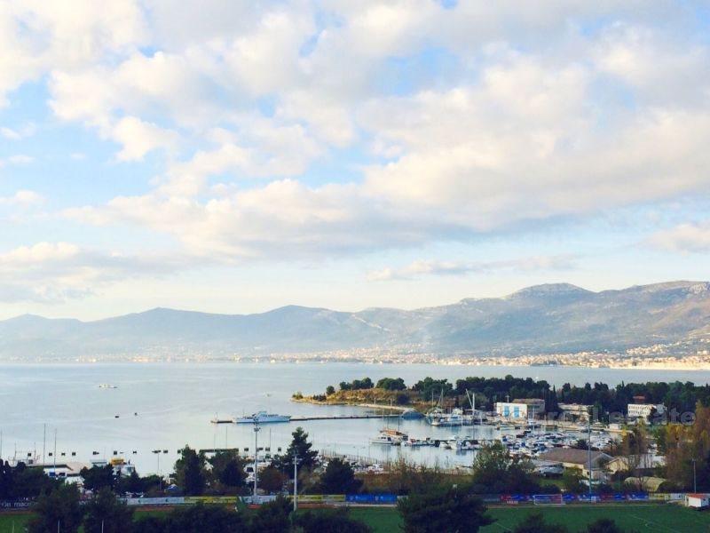 ville de Split, appartement de quatre chambres avec vue