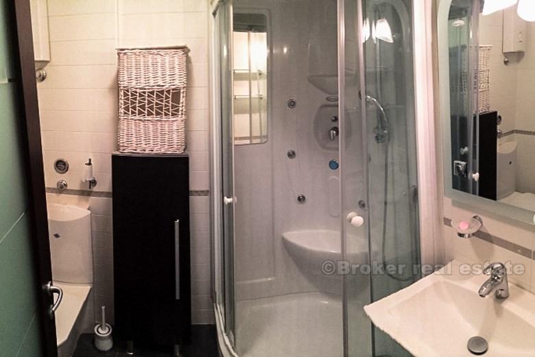 Split - Nowoczesny apartament z dwiema sypialniami