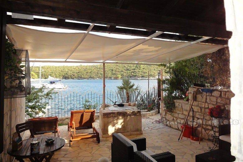 île de Solta. Maison mitoyenne