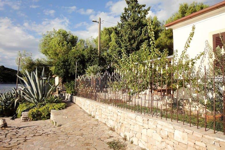 île de Solta. Maison mitoyenne