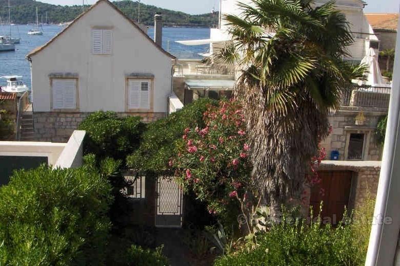 ostrov Vis, dům na prodej