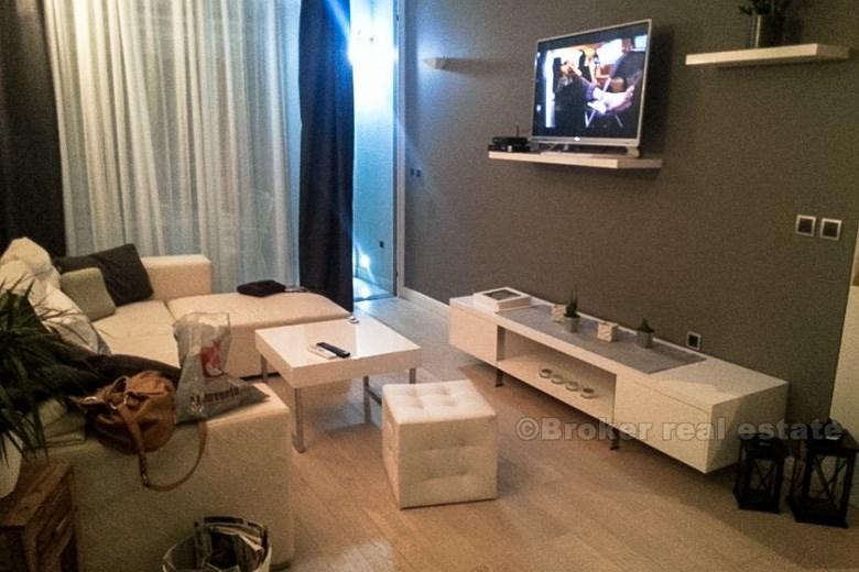 Podział miasta. Apartament z trzema sypialniami