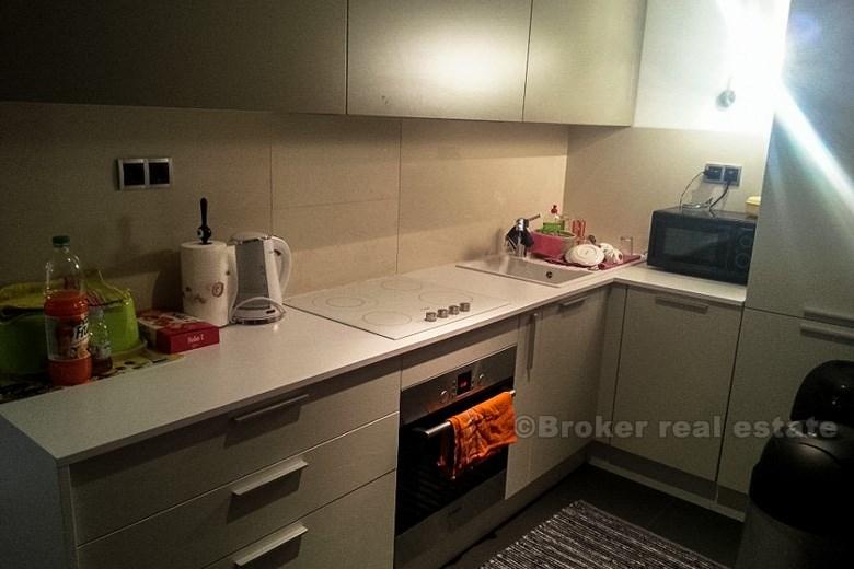 Podział miasta. Apartament z trzema sypialniami