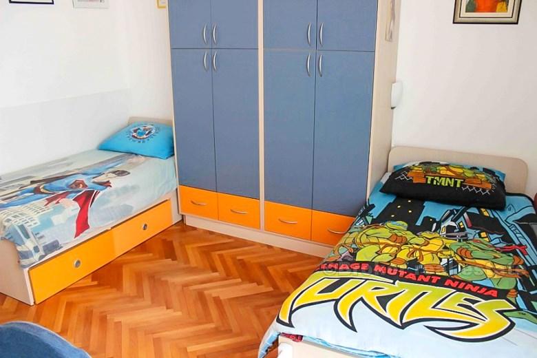 Split - 2 roms leilighet