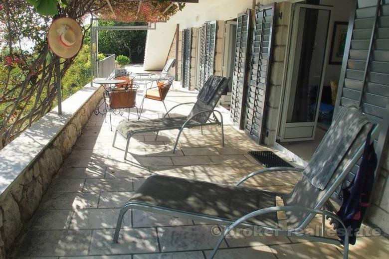 île de Hvar, villa en bord de mer