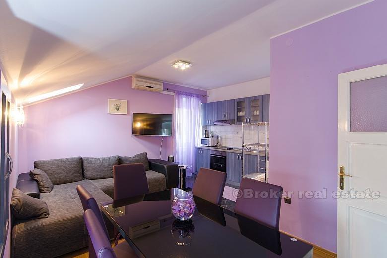 center of Split, renovated three bedroom apartment
