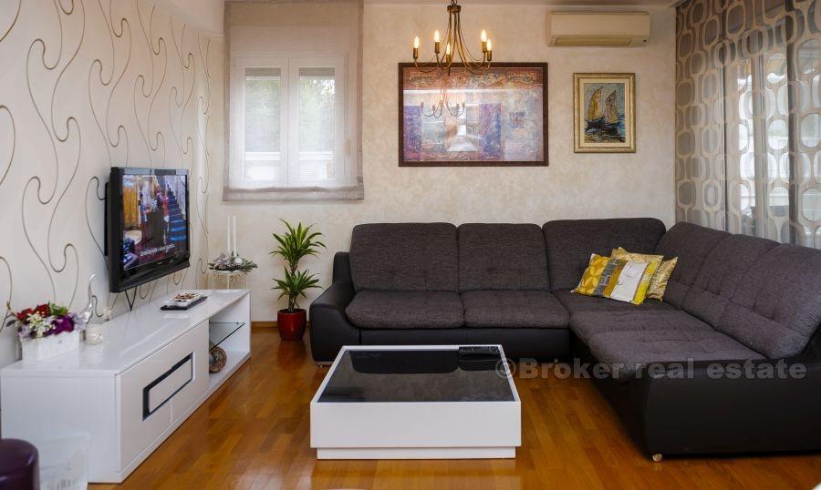Split city, two-bedroom apartment