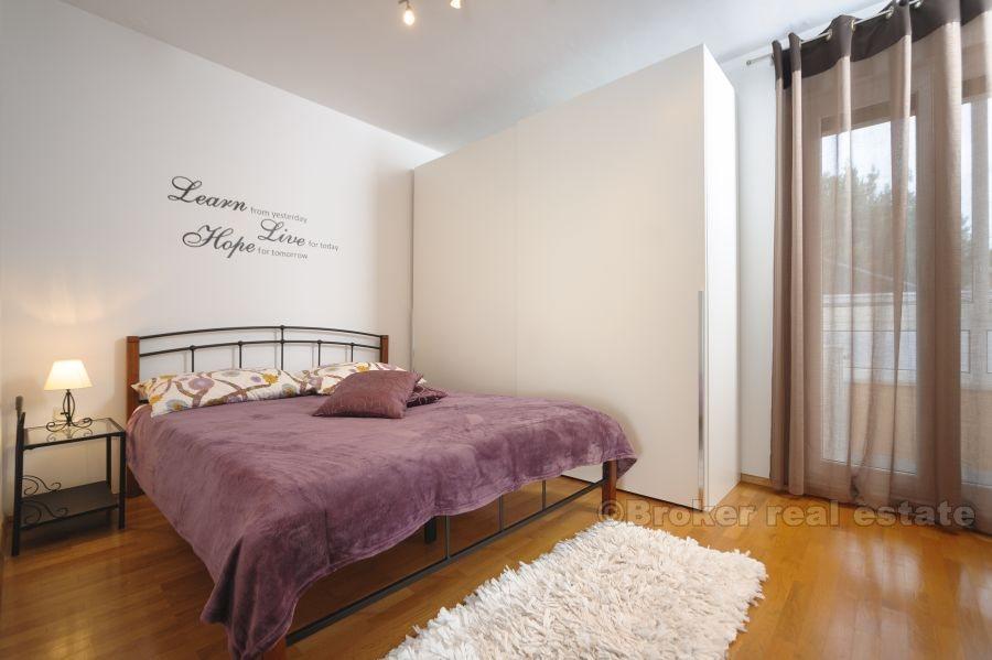 Split city, two-bedroom apartment