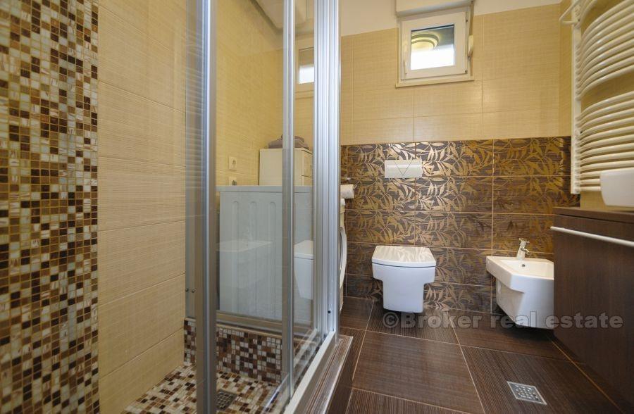 Split city, two-bedroom apartment