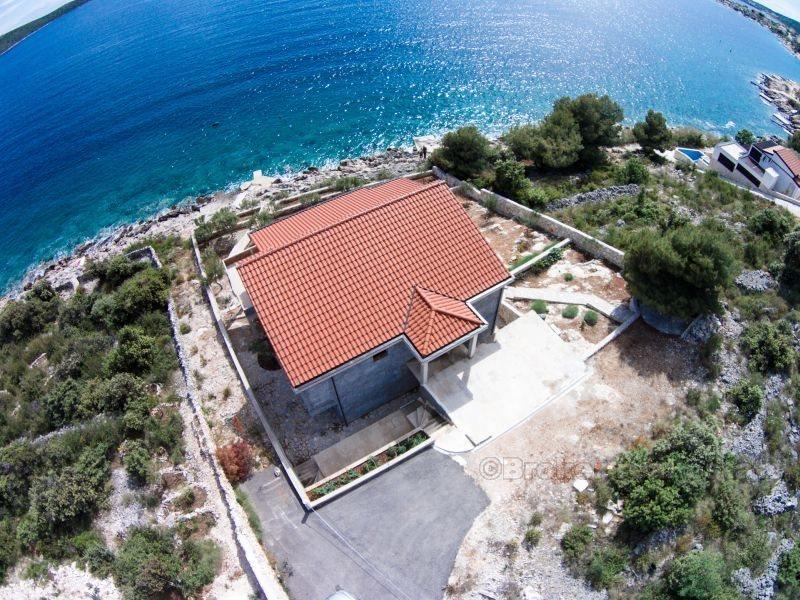 bei Rogoznica. Unfertige Villa