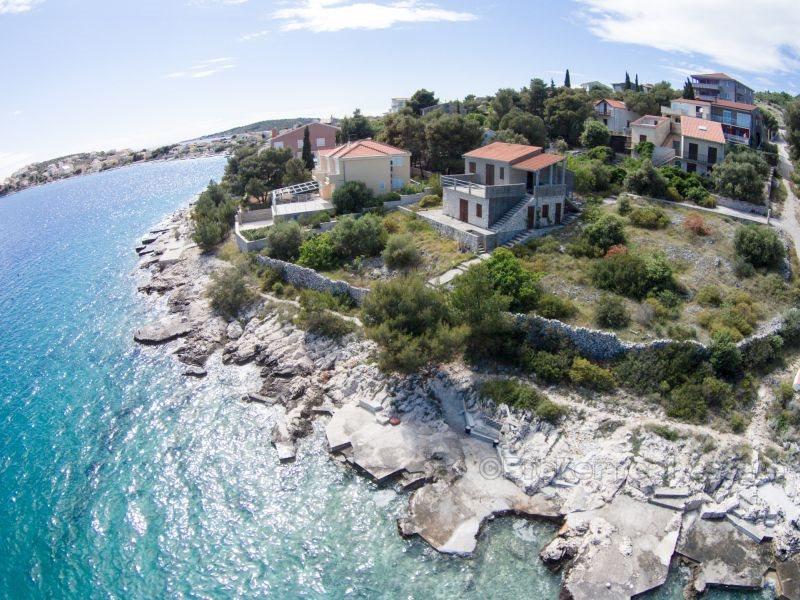 pri Rogoznici. Nedokončený rodinný dom