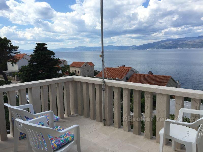 ostrov Brač. Krásny rodinný dom