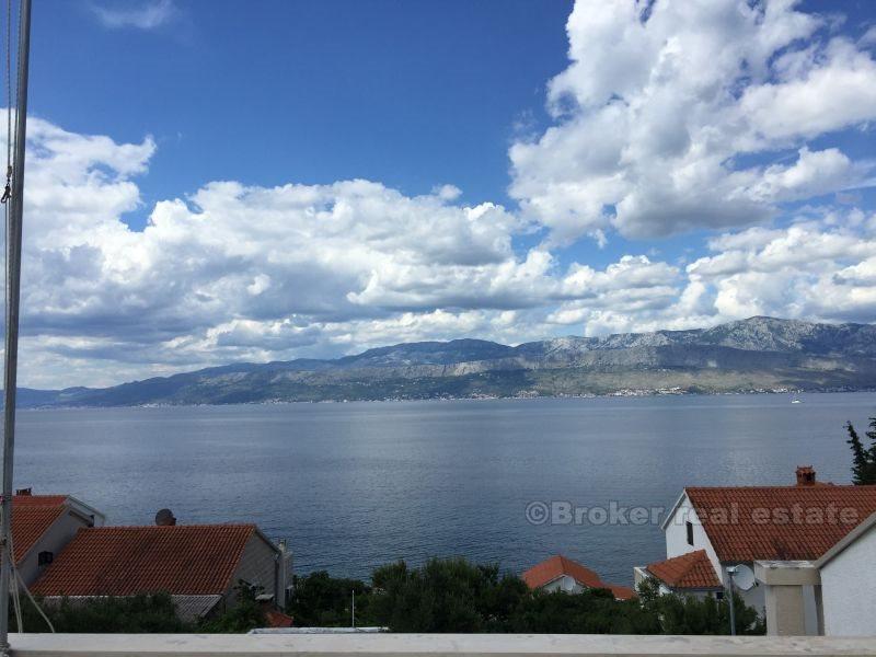 ostrov Brač. Krásny rodinný dom