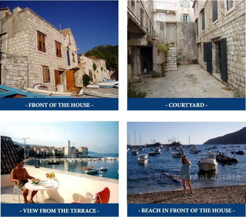 wyspa Vis. Tradycyjny dom w zabudowie bliźniaczej