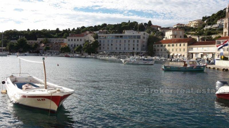 isola di Hvar. Appartamento su due piani