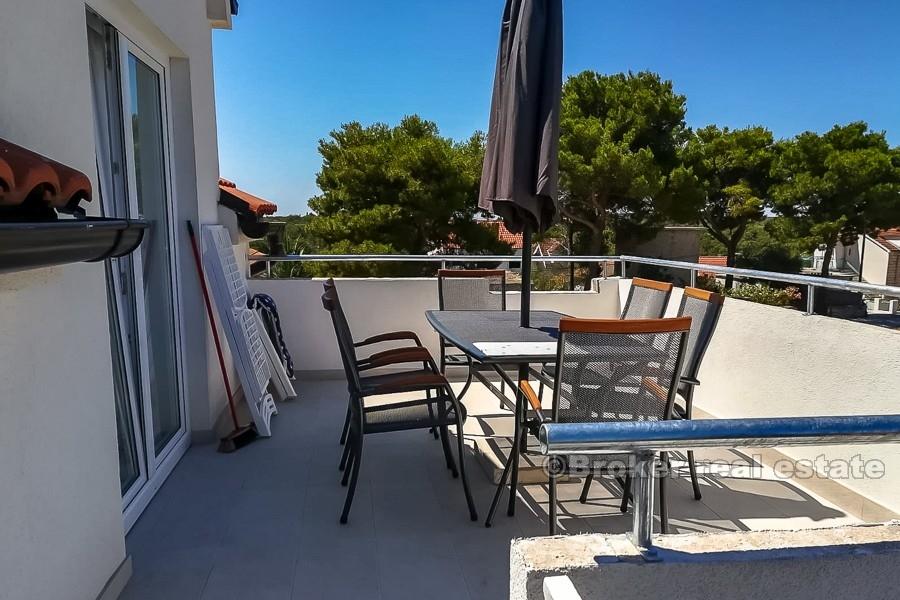 øya Brac, villa med svømmebasseng