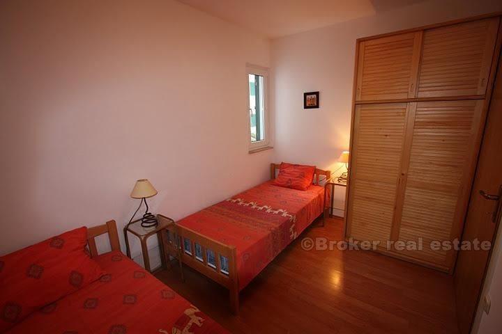 île de Brac, appartement avec vue sur la mer