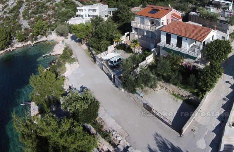 Rogoznica Bereich. Schönes Haus, direkt am Meer