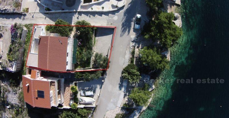 Rogoznica Bereich. Schönes Haus, direkt am Meer