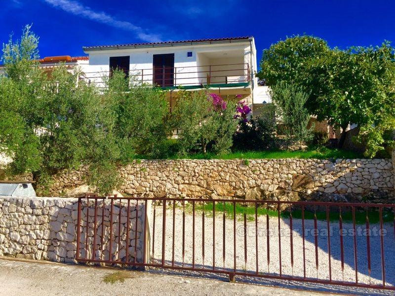 zone Rogoznica. Belle maison, en bord de mer