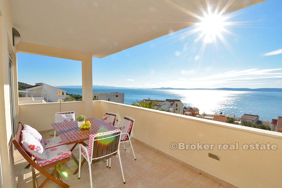 Ciovo - Detached house with swimming pool and sea view