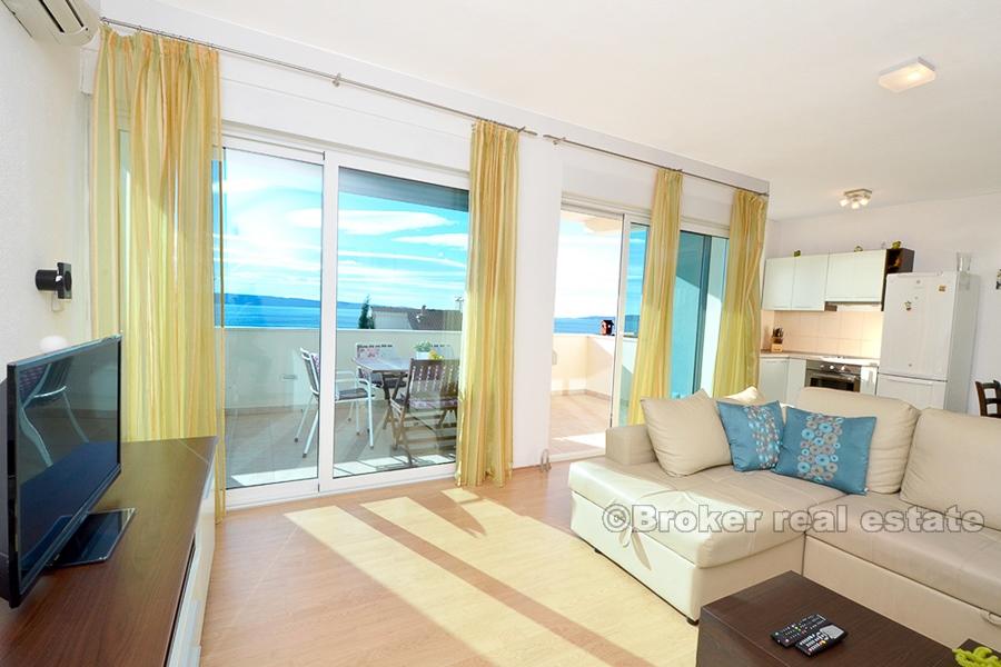 Ciovo - Detached house with swimming pool and sea view