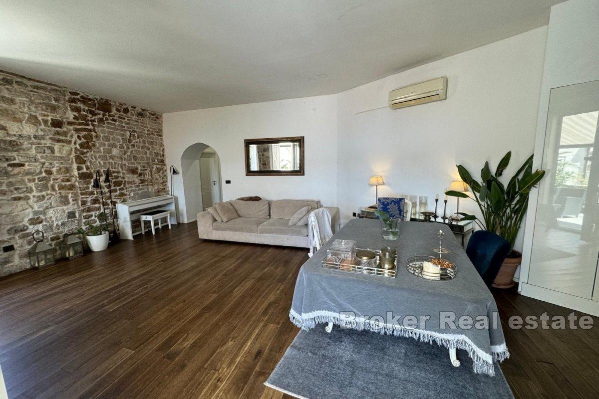 Sibenik, mieszkanie o powierzchni 80m2 plus taras o powierzchni 30m2