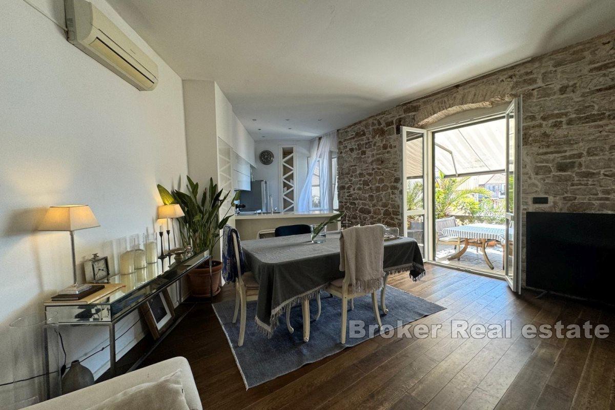 Sibenik, mieszkanie o powierzchni 80m2 plus taras o powierzchni 30m2