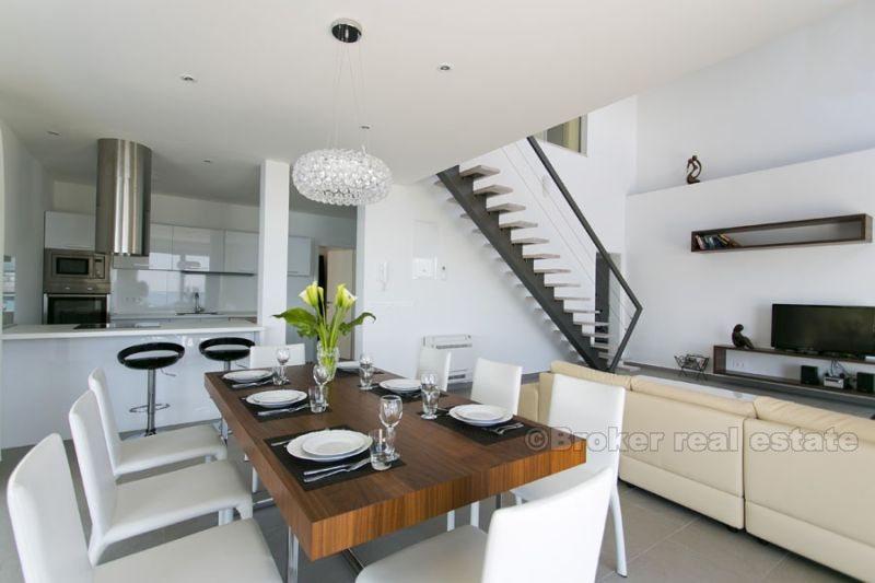 v blízkosti Omis, moderní vila