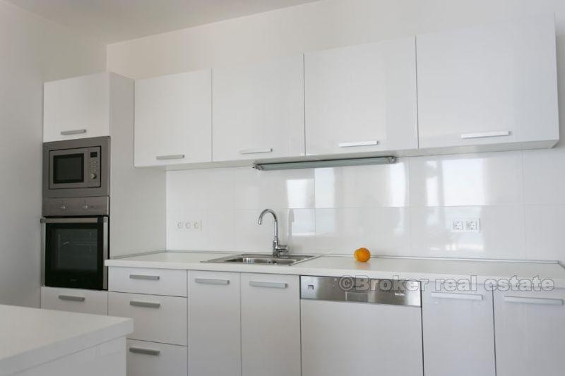 v blízkosti Omis, moderní vila