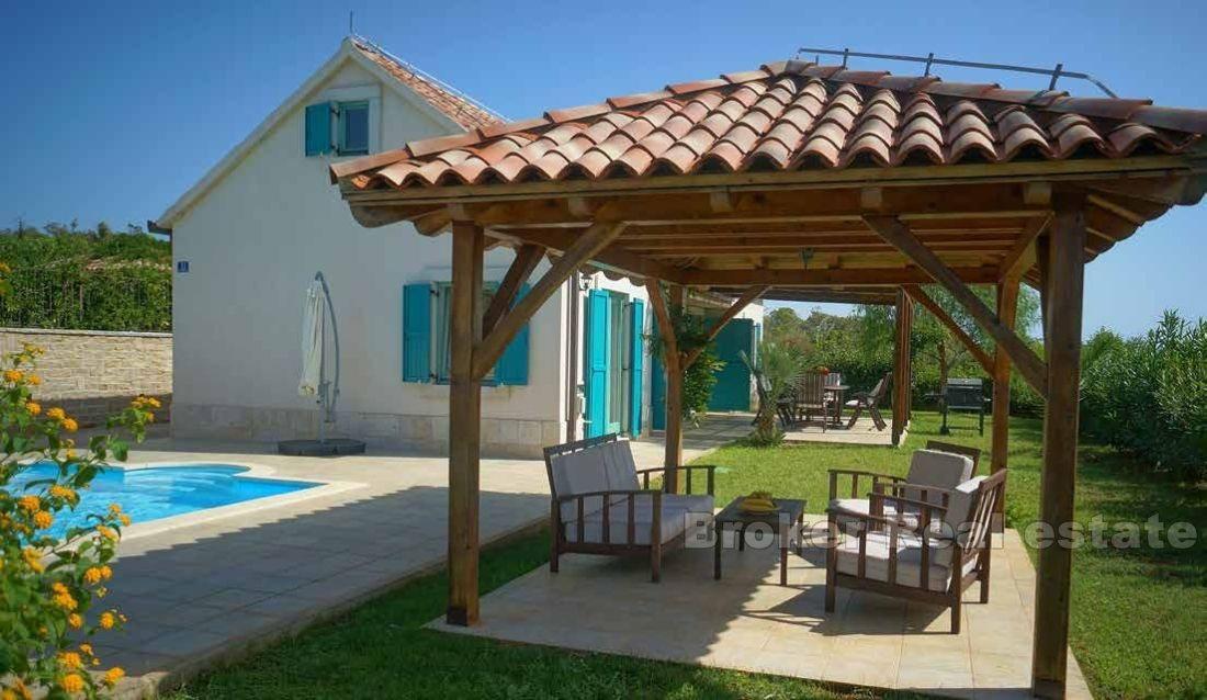 øya Ugljan, luksuriøse villaer