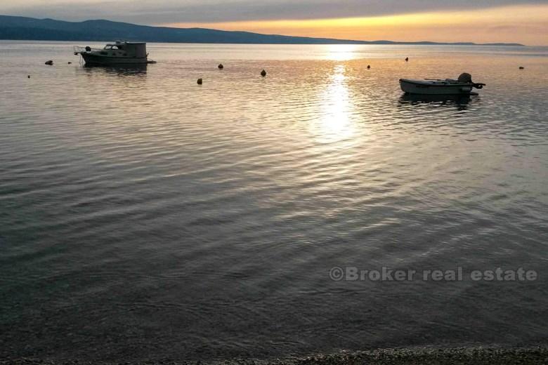 nedaleko Omiše, dům