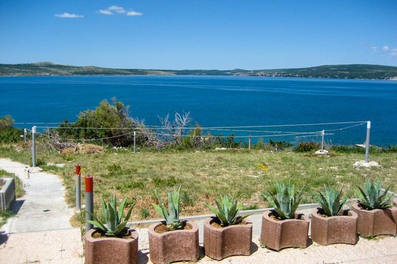 Novigrad, vicino a Zara, appartamento con tre camere da letto