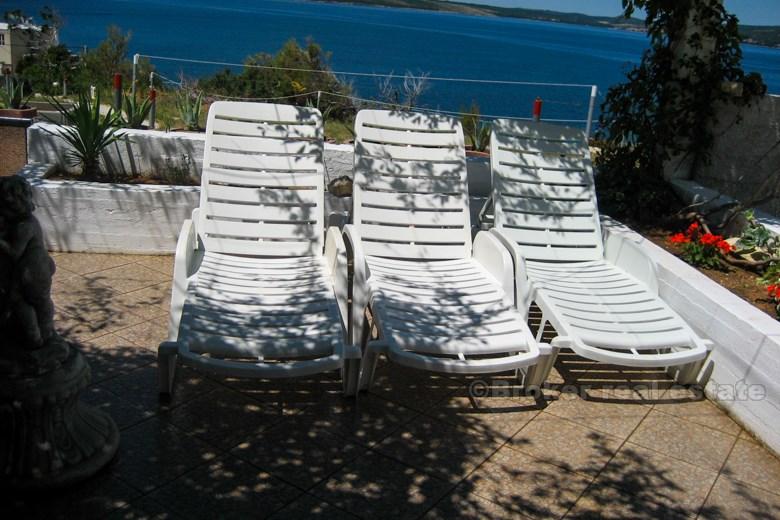 Novigrad, vicino a Zara, appartamento con tre camere da letto