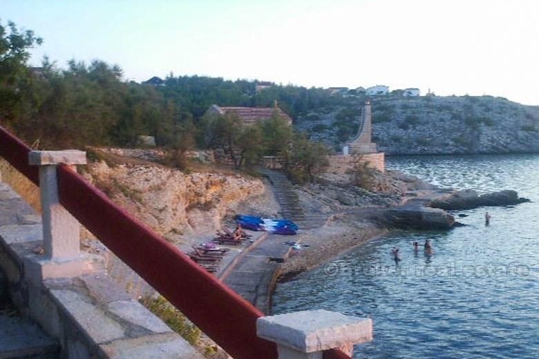 Novigrad, vicino a Zara, appartamento con tre camere da letto