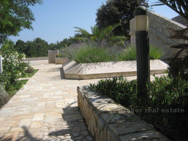 Mali Losinj. Villa w pobliżu pięknych plaż