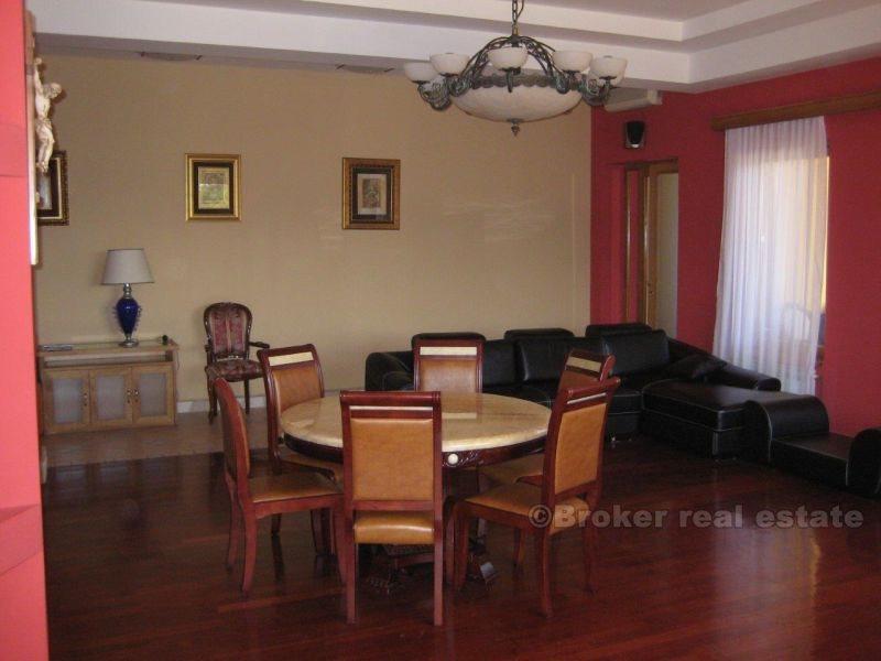 Mali Losinj. Villa w pobliżu pięknych plaż