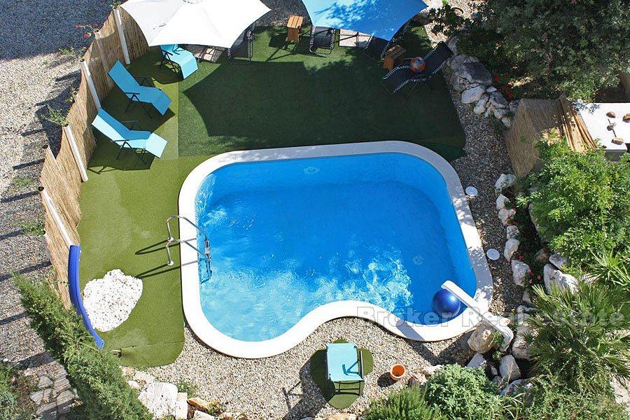 Zadar, apartmani u novoj vili