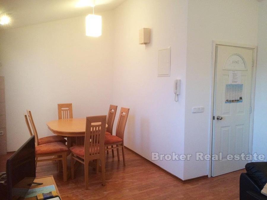 Orebic, to roms leilighet