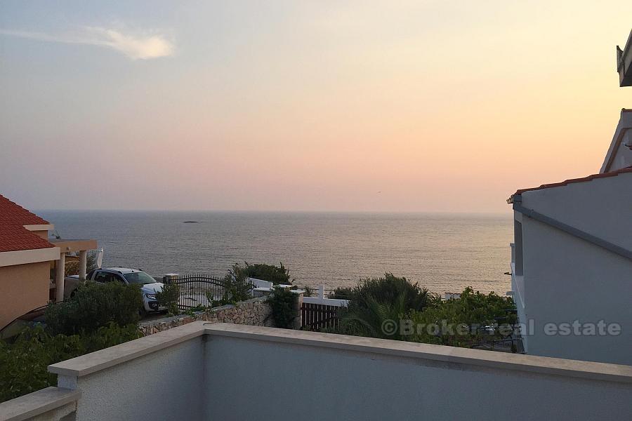 v blízkosti Rogoznice, dům