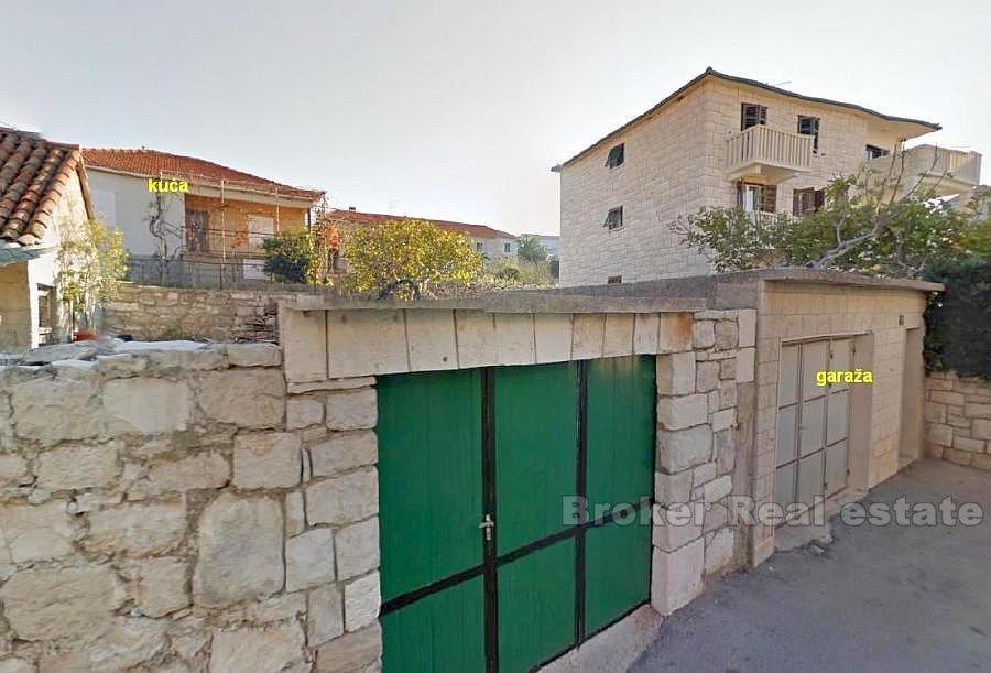 Isola di Brac, casa familiare, 3a fila dal mare